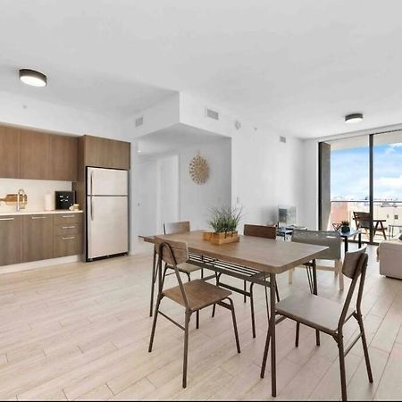 Gorgeous 2Br/2Bth In The Heart Of Miami Apartment Luaran gambar