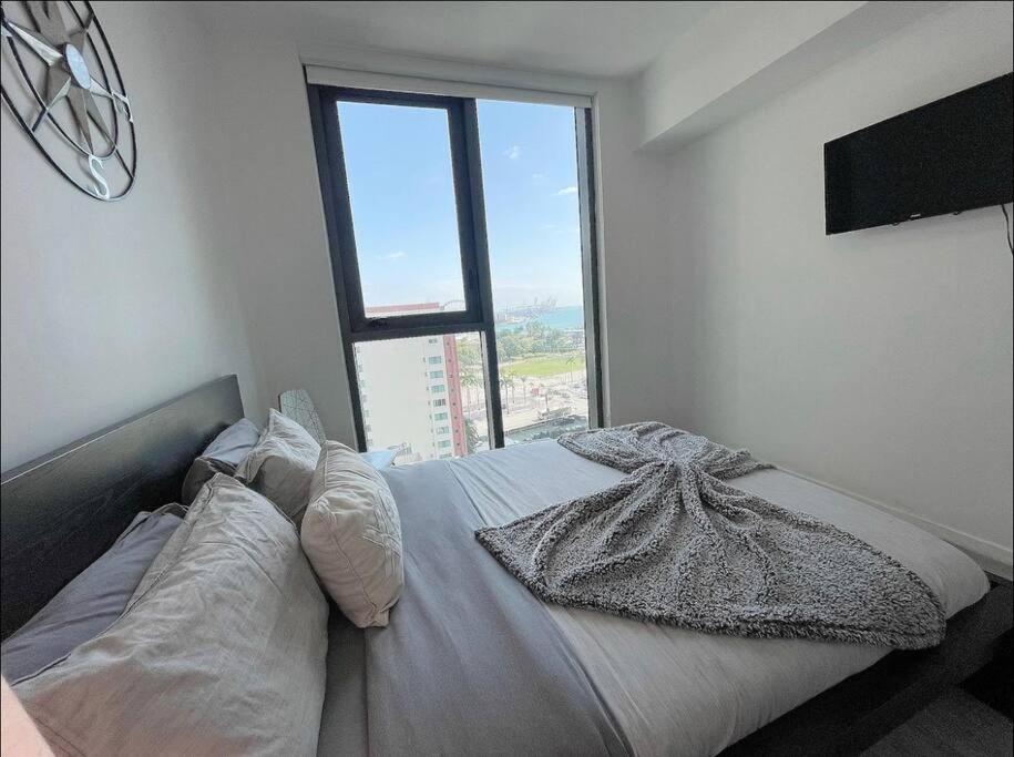 Gorgeous 2Br/2Bth In The Heart Of Miami Apartment Luaran gambar